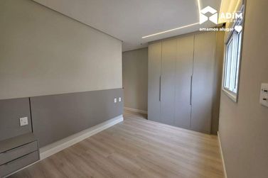 Apartamento para alugar - 170m&sup2; - Centro