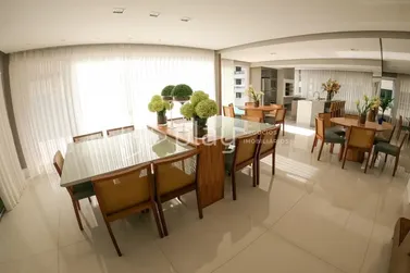 Apartamento &agrave; venda - 145m&sup2; - Meia Praia