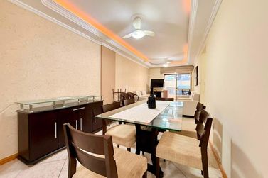 Apartamento &agrave; venda - 114m&sup2; - Meia Praia