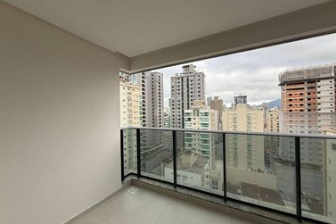Apartamento &agrave; venda - Meia Praia