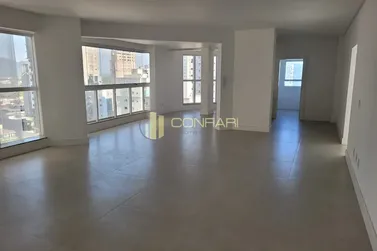 Apartamento &agrave; venda - 149m&sup2; - meia praia