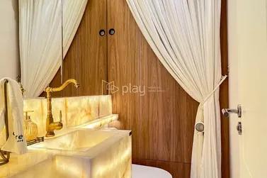 Apartamento &agrave; venda - 180m&sup2; - Meia Praia