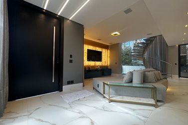 Casa &agrave; venda - 650m&sup2; - Regi&atilde;o das Praias