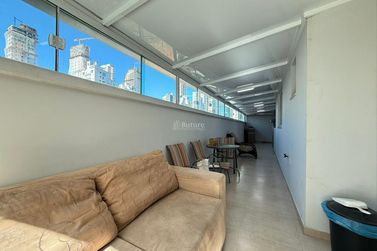 Apartamento &agrave; venda - 85m&sup2; - Meia Praia