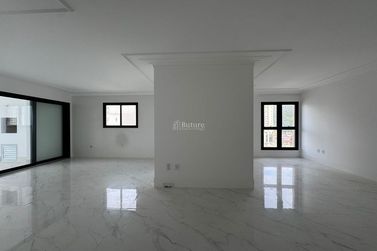 Apartamento &agrave; venda - 210m&sup2; - Centro