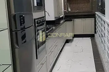 Apartamento &agrave; venda - 130m&sup2; - Meia Praia