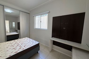 Apartamento &agrave; venda - 107m&sup2; - Meia Praia