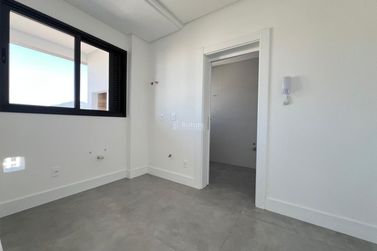 Apartamento &agrave; venda - 123m&sup2; - Meia Praia