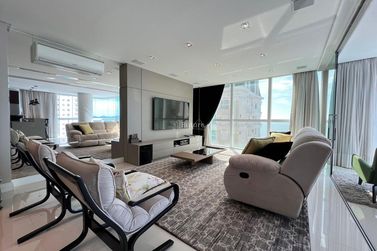 Apartamento &agrave; venda - 273m&sup2; - Meia Praia