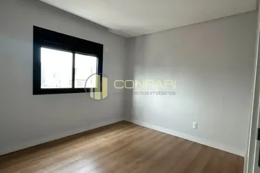 Apartamento para alugar - 118m&sup2; - meia praia