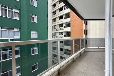 Apartamento &agrave; venda - 1102m&sup2; - Centro