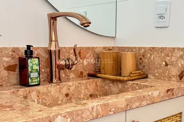 Apartamento &agrave; venda - 251m&sup2; - Meia Praia
