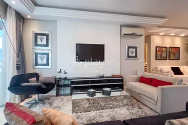 Apartamento &agrave; venda - 165m&sup2; - Centro