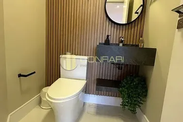 Apartamento &agrave; venda - 140m&sup2; - Meia Praia
