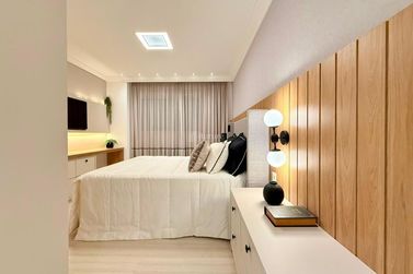 Apartamento &agrave; venda - 180m&sup2; - Meia Praia