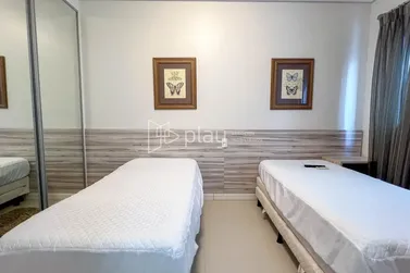 Apartamento &agrave; venda - 165m&sup2; - Centro