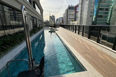 Apartamento &agrave; venda - Meia Praia
