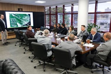 Coamo anuncia investimento de R$ 3 bilh&otilde;es em novo porto para Itapo&aacute;