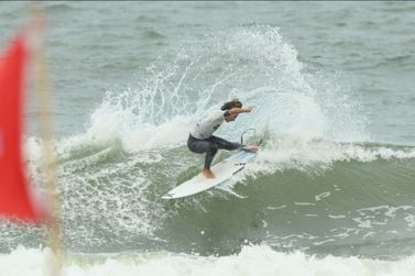Lendas do surf nacional competem no Itapo&aacute; Masters 2025 neste m&ecirc;s de agosto