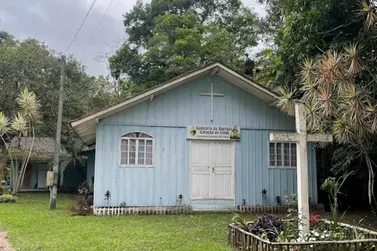 Comunidade centen&aacute;ria do Sa&iacute; Gua&ccedil;u promove festa do padroeiro