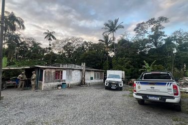Suspeito de liderar fac&ccedil;&atilde;o morre em confronto com a pol&iacute;cia em Garuva