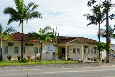 Advogados abandonam j&uacute;ri em Itapo&aacute; e MPSC cobra R$ 120 mil