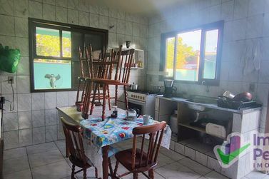 Sobrado para alugar - 216m&sup2; - Barra do Sa&iacute;