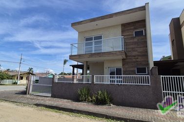 Casa &agrave; venda - 101m&sup2; - Cambij&uacute;