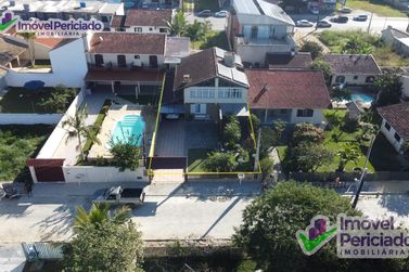 Casa &agrave; venda - 210m&sup2; - Cambij&uacute;
