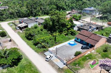 Terreno &agrave; venda - 360m&sup2; - Centro