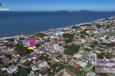 Terreno &agrave; venda - 360m&sup2; - Centro