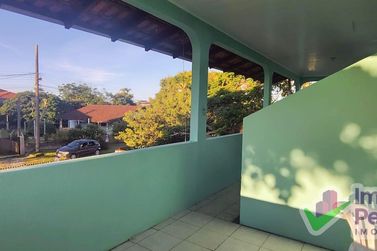Sobrado para alugar - 216m&sup2; - Barra do Sa&iacute;