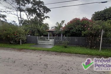 Casa &agrave; venda - 203m&sup2; - Centro