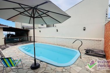 Casa &agrave; venda - 171m&sup2; - Itapema do Norte