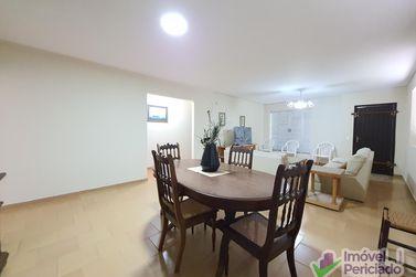 Casa para alugar - 243m&sup2; - Barra do Sa&iacute;