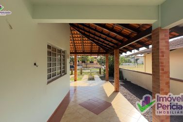 Casa &agrave; venda - 225m&sup2; - Barra do Sa&iacute;