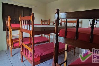 Sobrado para alugar - 216m&sup2; - Barra do Sa&iacute;