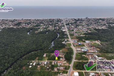 Terreno &agrave; venda - 180m&sup2; - Barra do Sa&iacute;