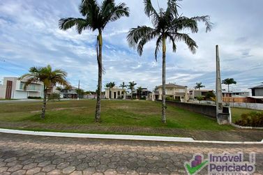 Terreno &agrave; venda - 387m&sup2; - Barra do Sa&iacute;