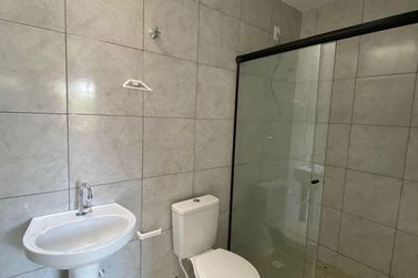 Casa &agrave; venda - 66m&sup2; - Cambiju
