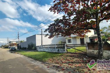 Casa &agrave; venda - 99m&sup2; - Centro