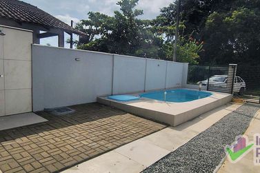 Casa &agrave; venda - 89m&sup2; - Barra do Sa&iacute;