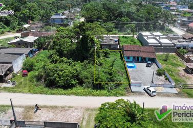 Terreno &agrave; venda - 360m&sup2; - Centro