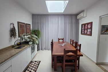 Casa &agrave; venda - 150m&sup2; - Continental
