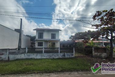 Casa &agrave; venda - 99m&sup2; - Centro