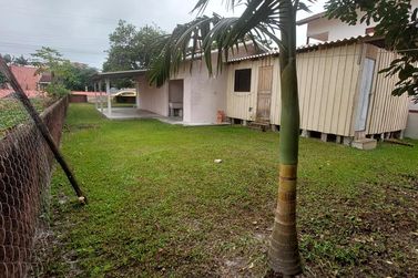 Terreno &agrave; venda - 81m&sup2; - Itapema do Norte