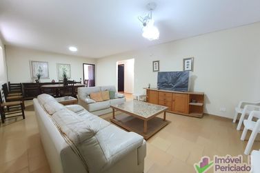Casa para alugar - 243m&sup2; - Barra do Sa&iacute;