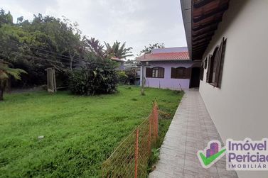 Casa &agrave; venda - 203m&sup2; - Centro
