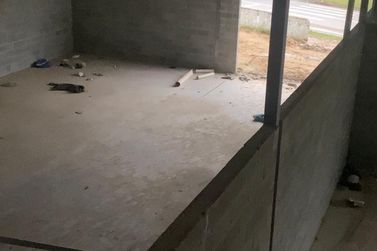 Sal&atilde;o Comercial para alugar - 520m&sup2; - Pontal do Norte