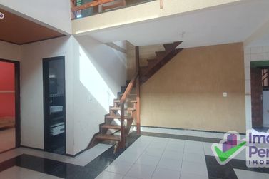 Casa &agrave; venda - 202m&sup2; - Centro